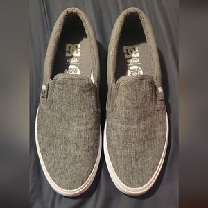 DC manuel slip on skater shoe
